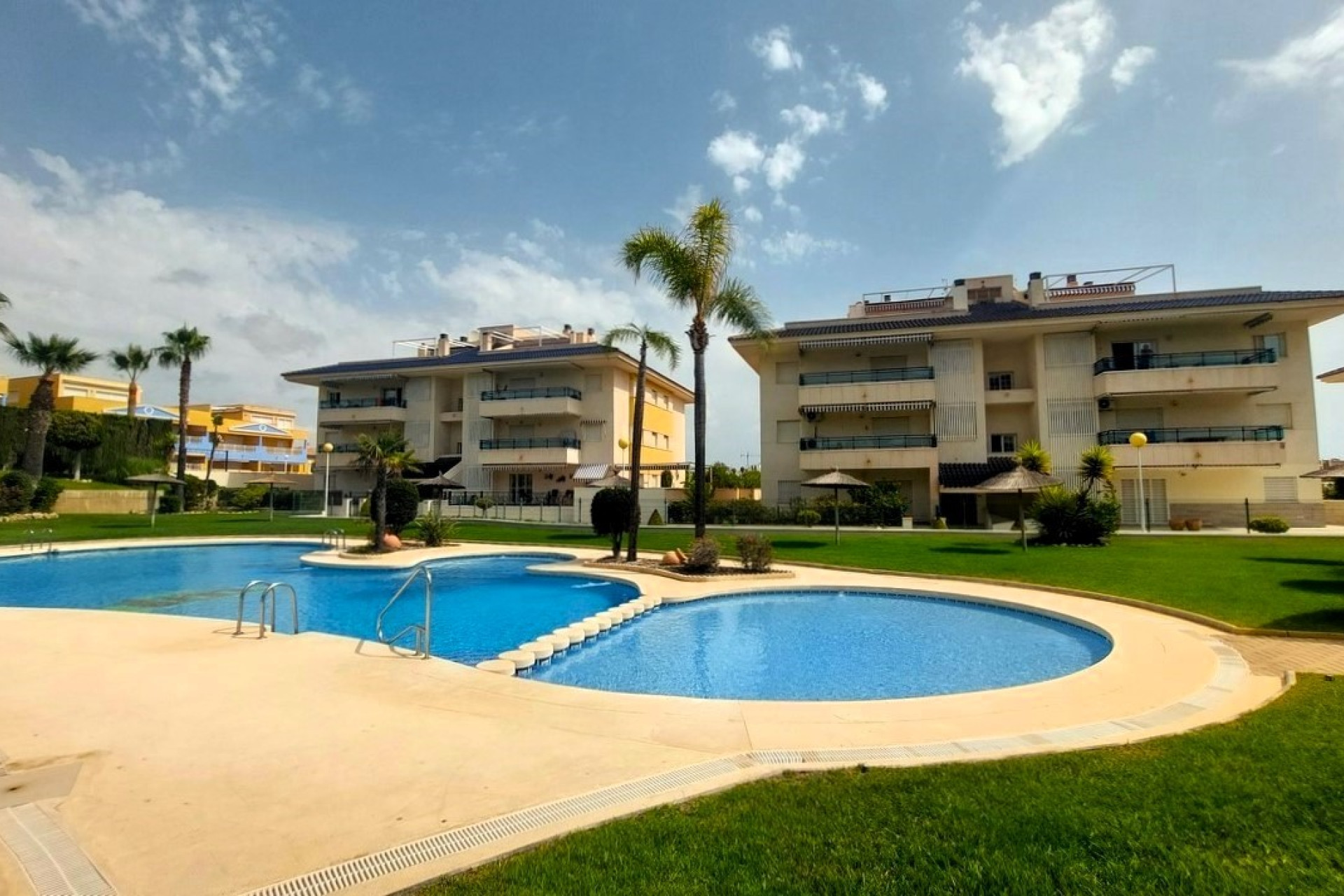 Resale - Apartments - Torre de la Horadada - Rio Mar