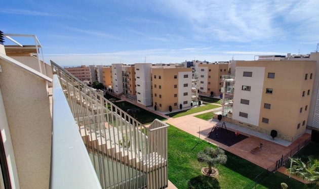 Resale - Apartments - Villamartin