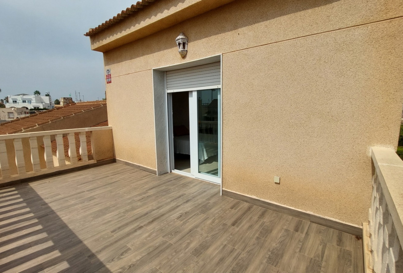 Reventa - Casas/Chalets - Torrevieja - Torrevieja-Los Balcones