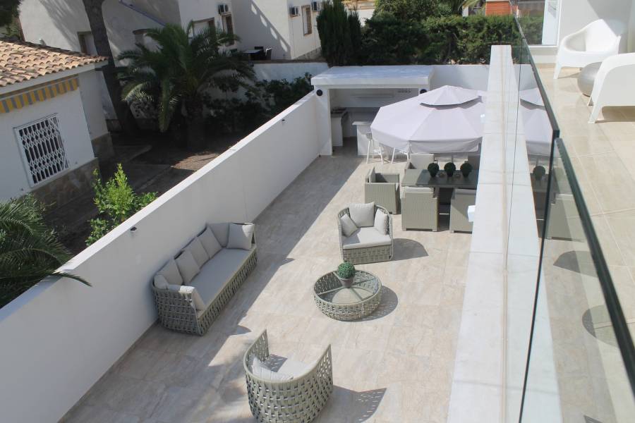 Wiederverkauf - Luxusvilla - Cabo Roig