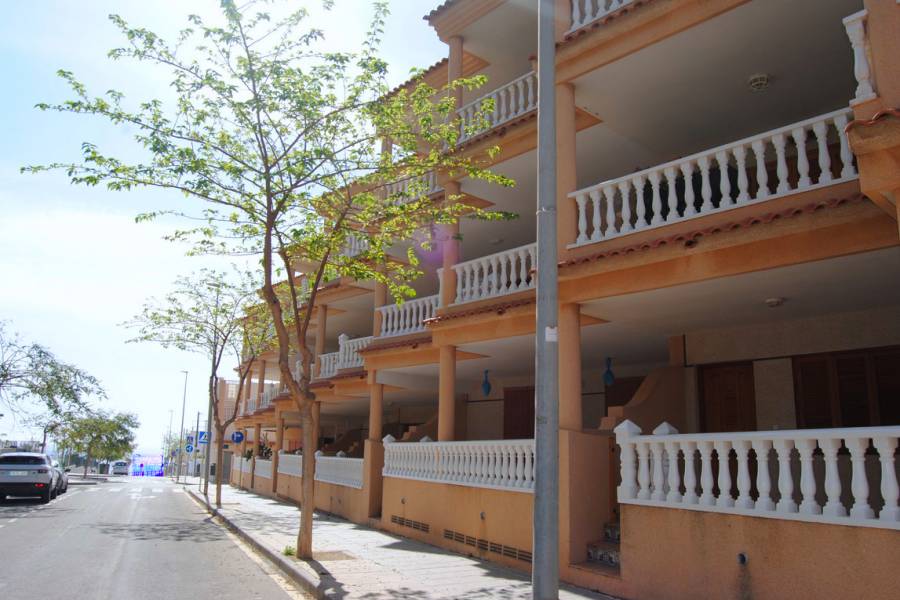 Resale - Apartments - Torre de la Horadada